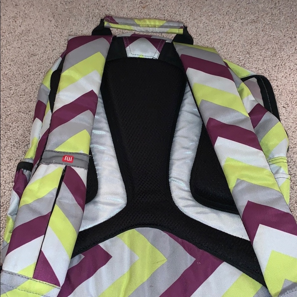 Chevron perfect condition backpack!! - Picture 4 of 5